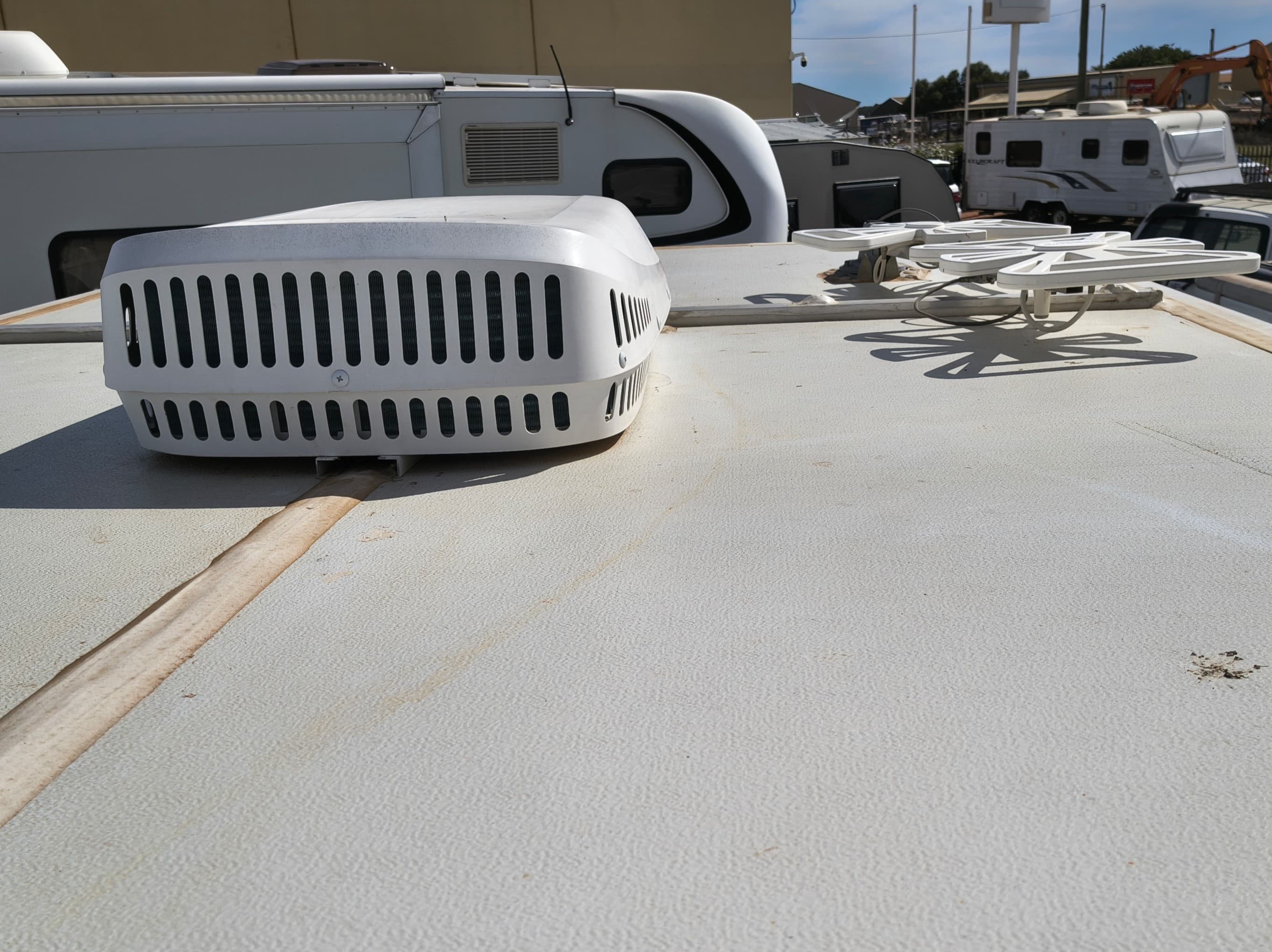 2000 Jayco Freedom 17FT - Thumbnail 9