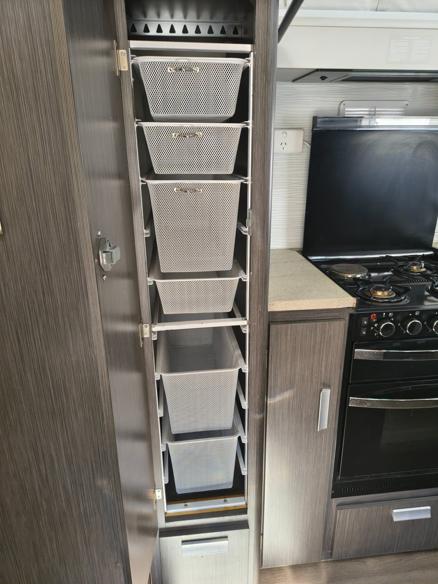 2018 Jayco Expanda Outback Pop Top 17.6FT - Thumbnail 14