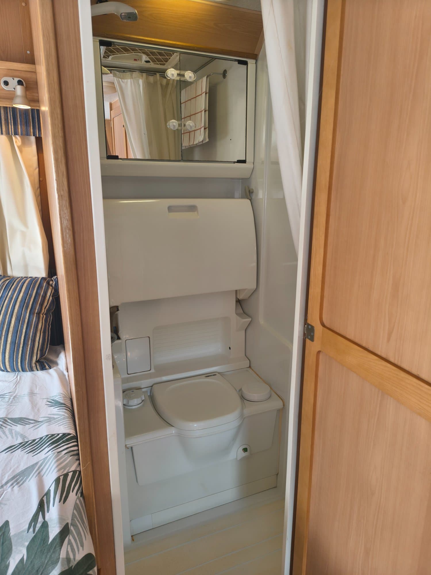 2006 Fiat Maxi Motorhome - Thumbnail 9