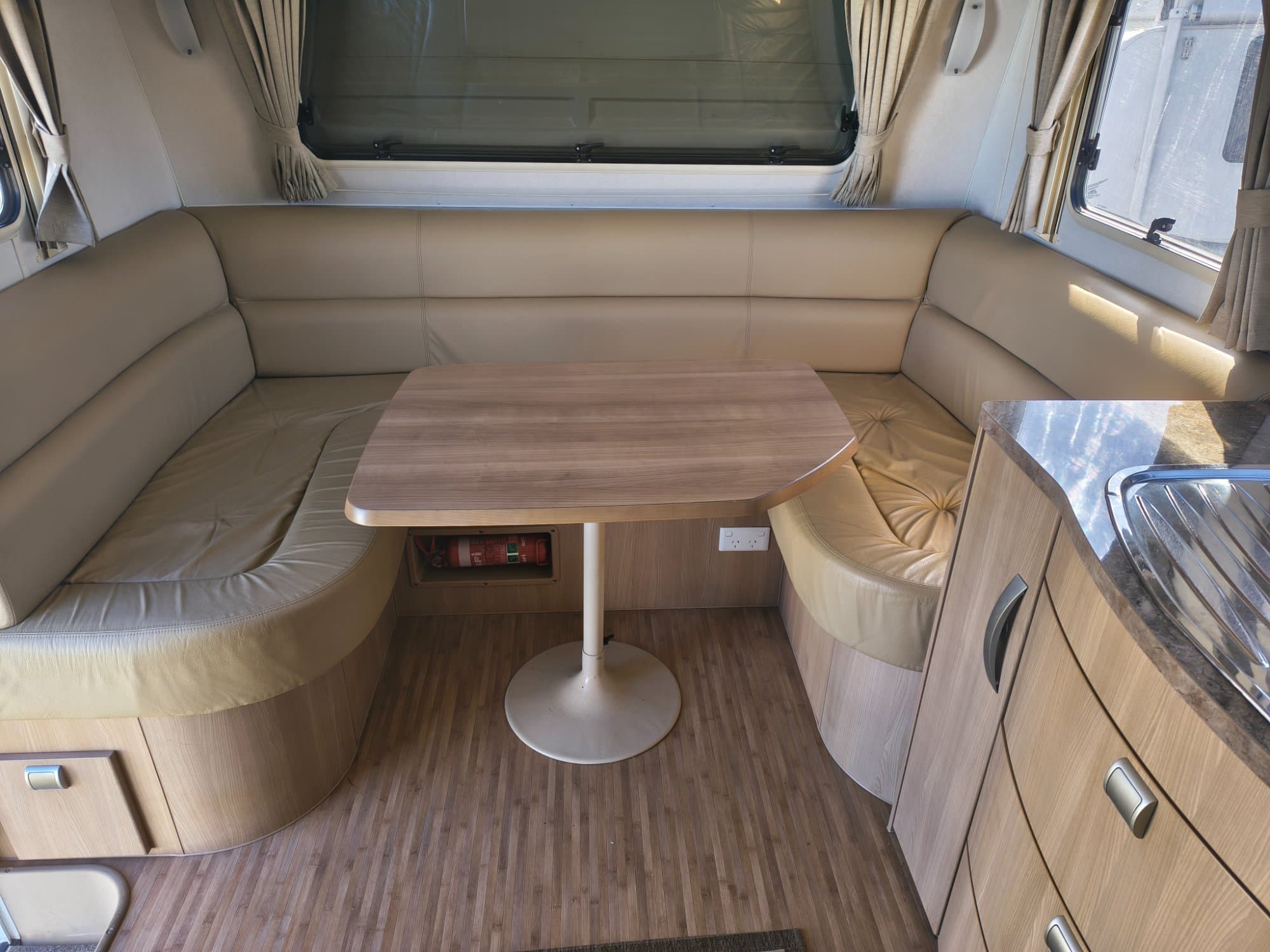 2012 Jayco Stirling Outback - Thumbnail 6
