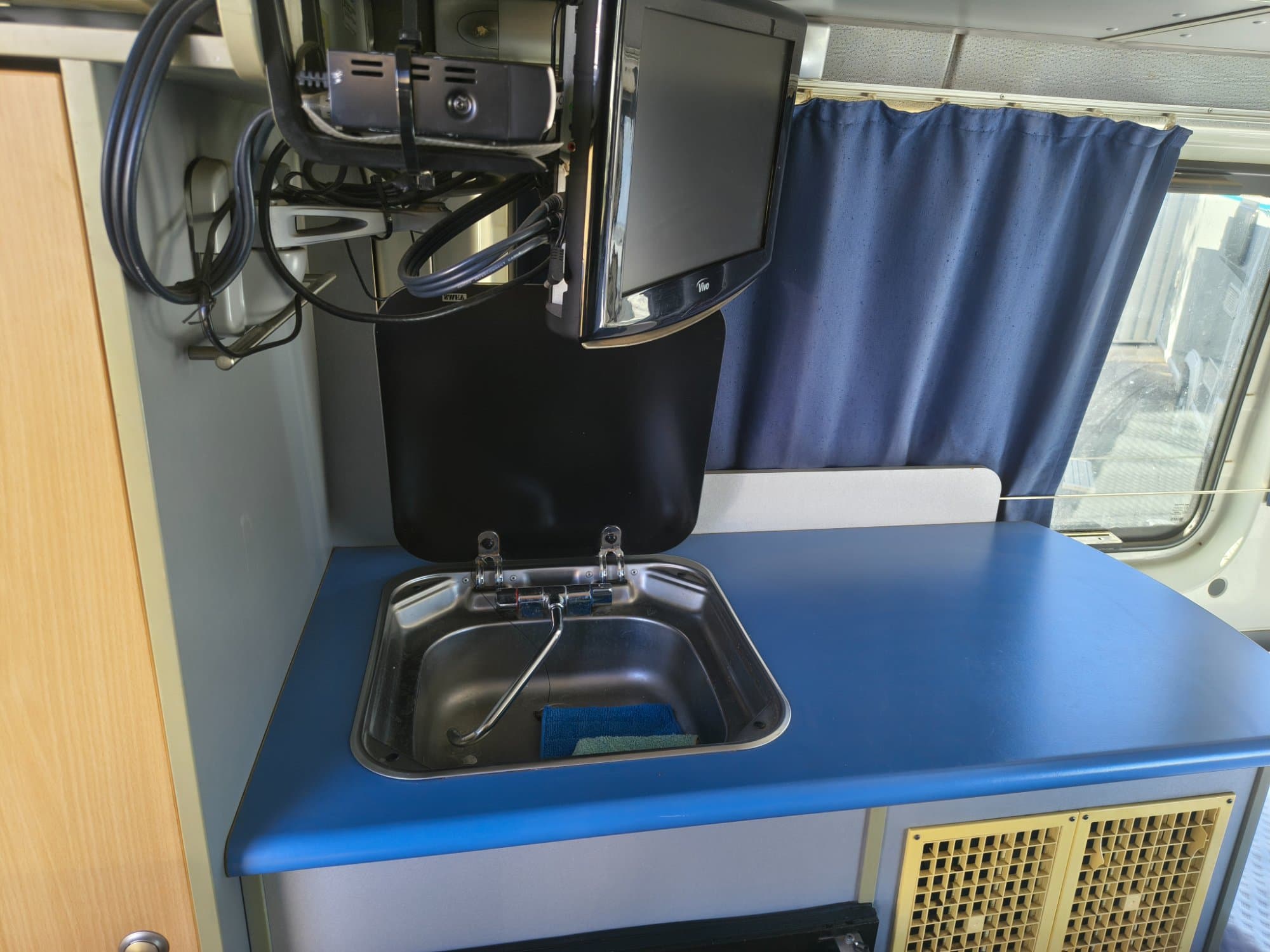 2007 VW Crafter Motorhome - Thumbnail 5
