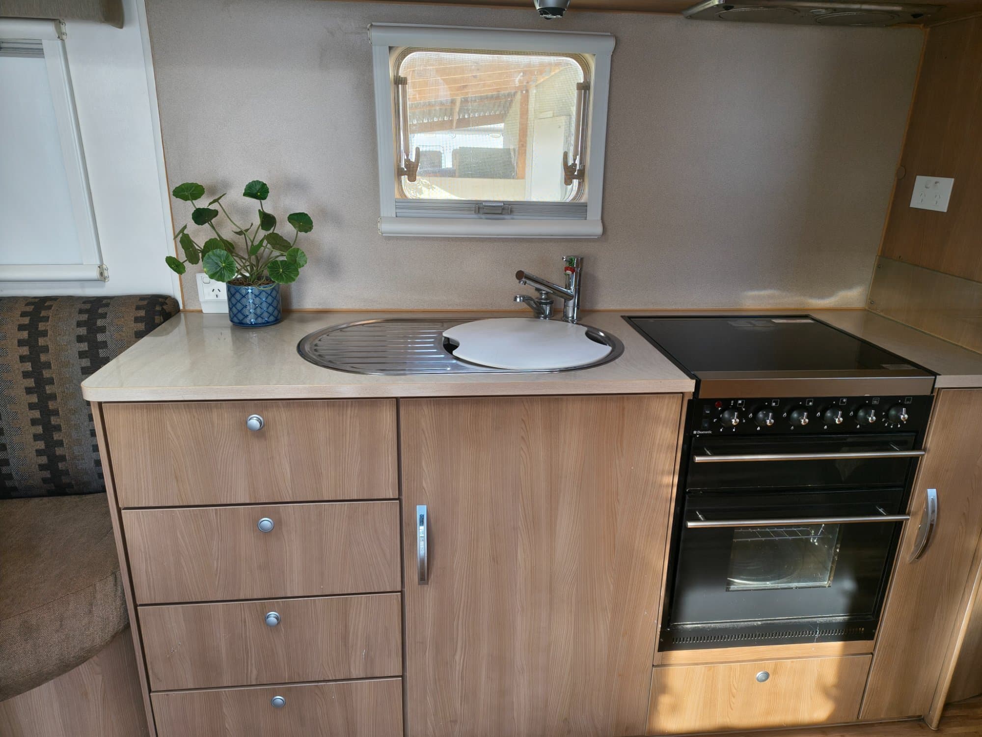 2013 Jayco Starcraft 21.6FT - Thumbnail 4