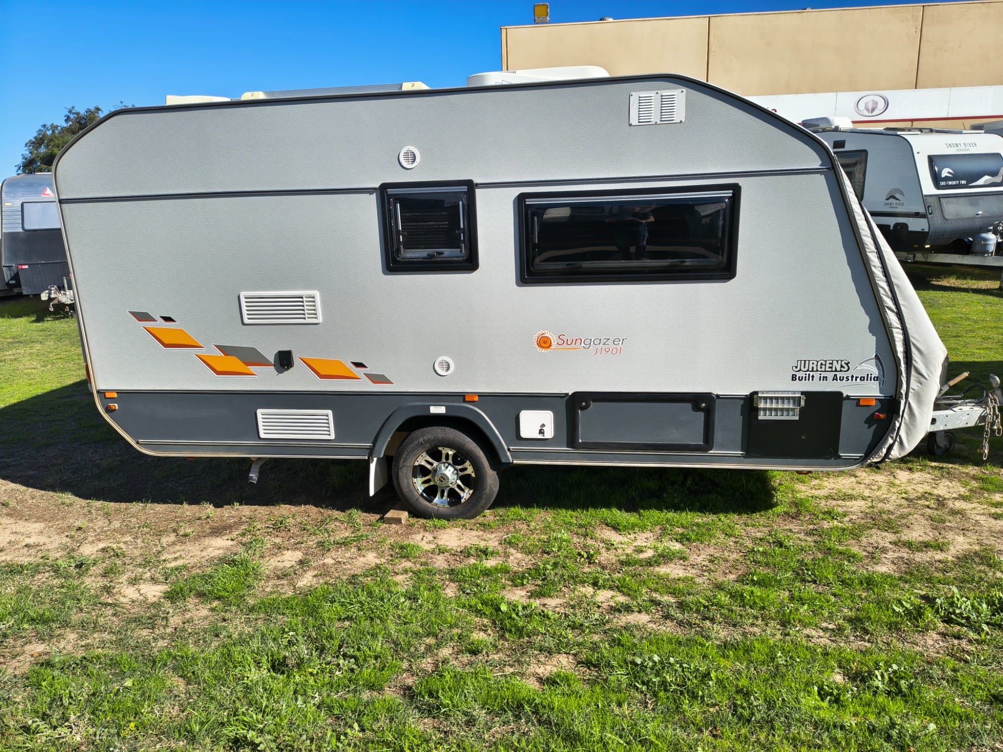 2017 Jurgens Sungazer 16FT - Thumbnail 3