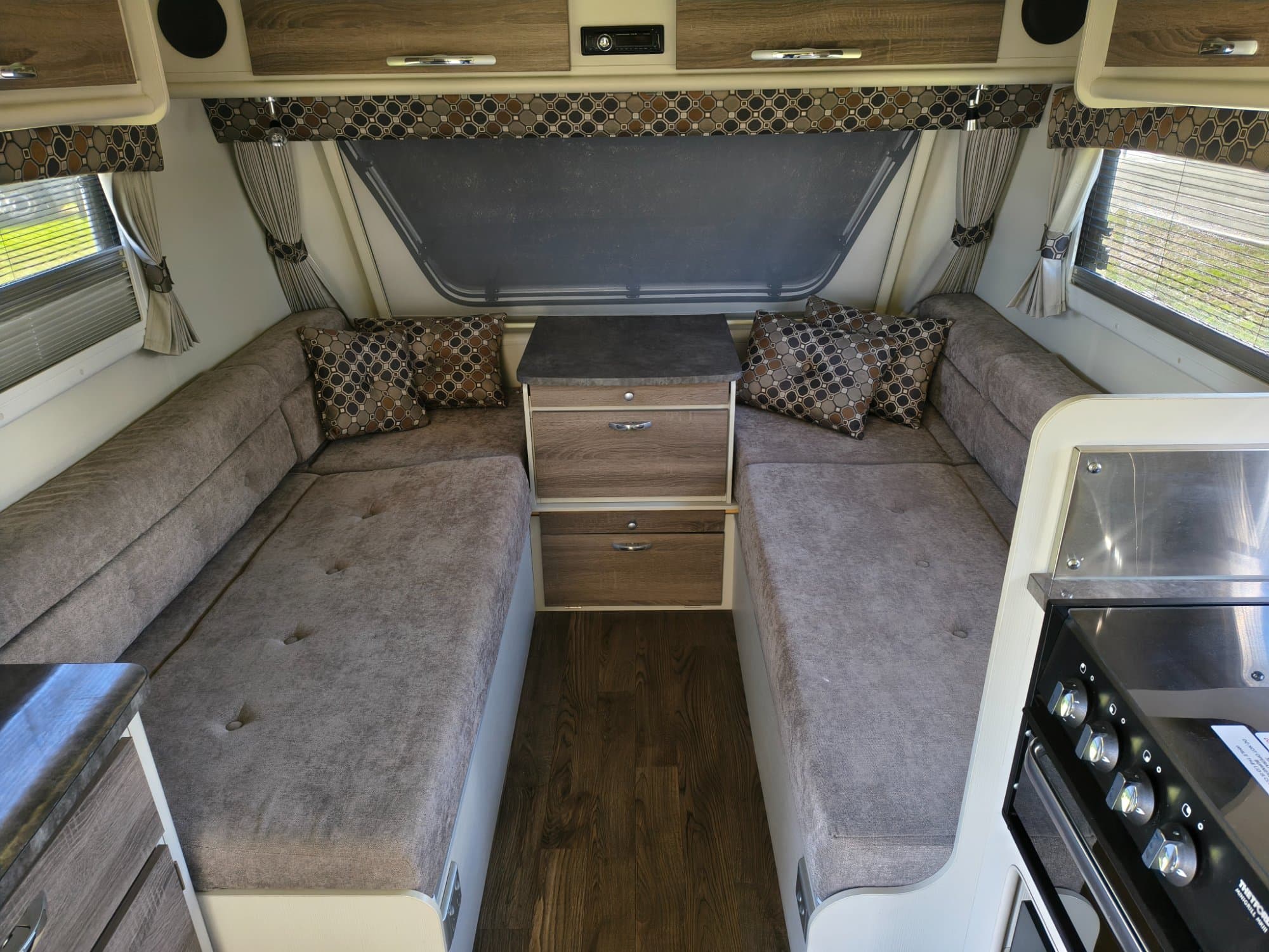 2017 Jurgens Sungazer 16FT - Thumbnail 6