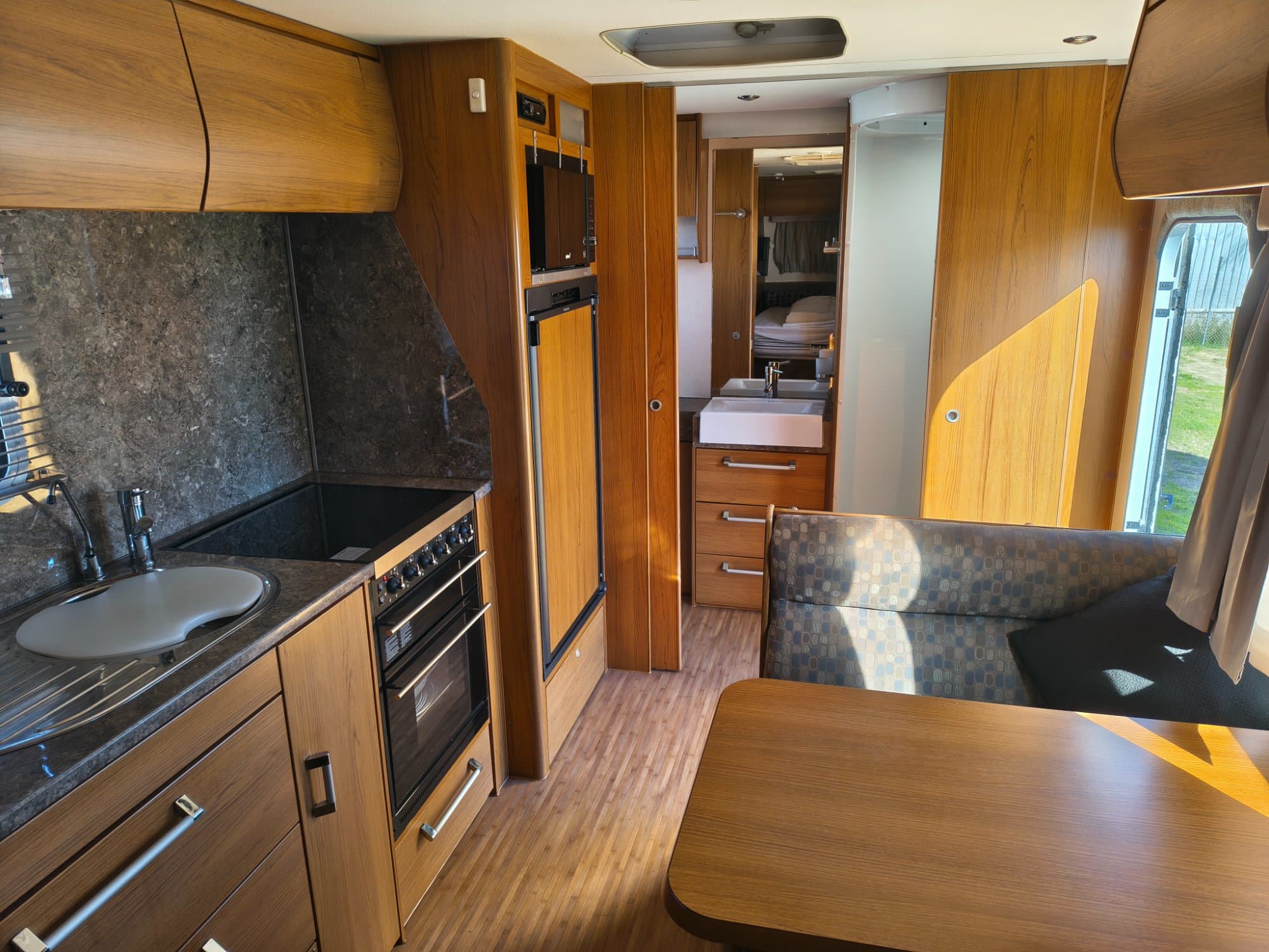 2011 Jayco Sterling 21.6FT - Thumbnail 7