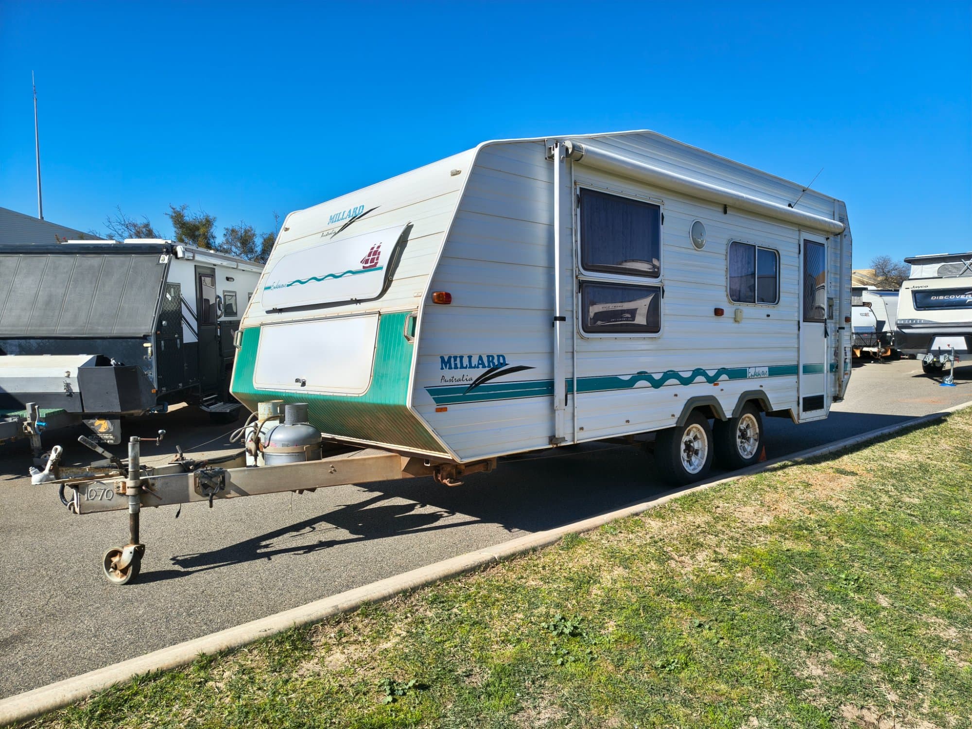 2001 Millard Endeavour 18.5FT