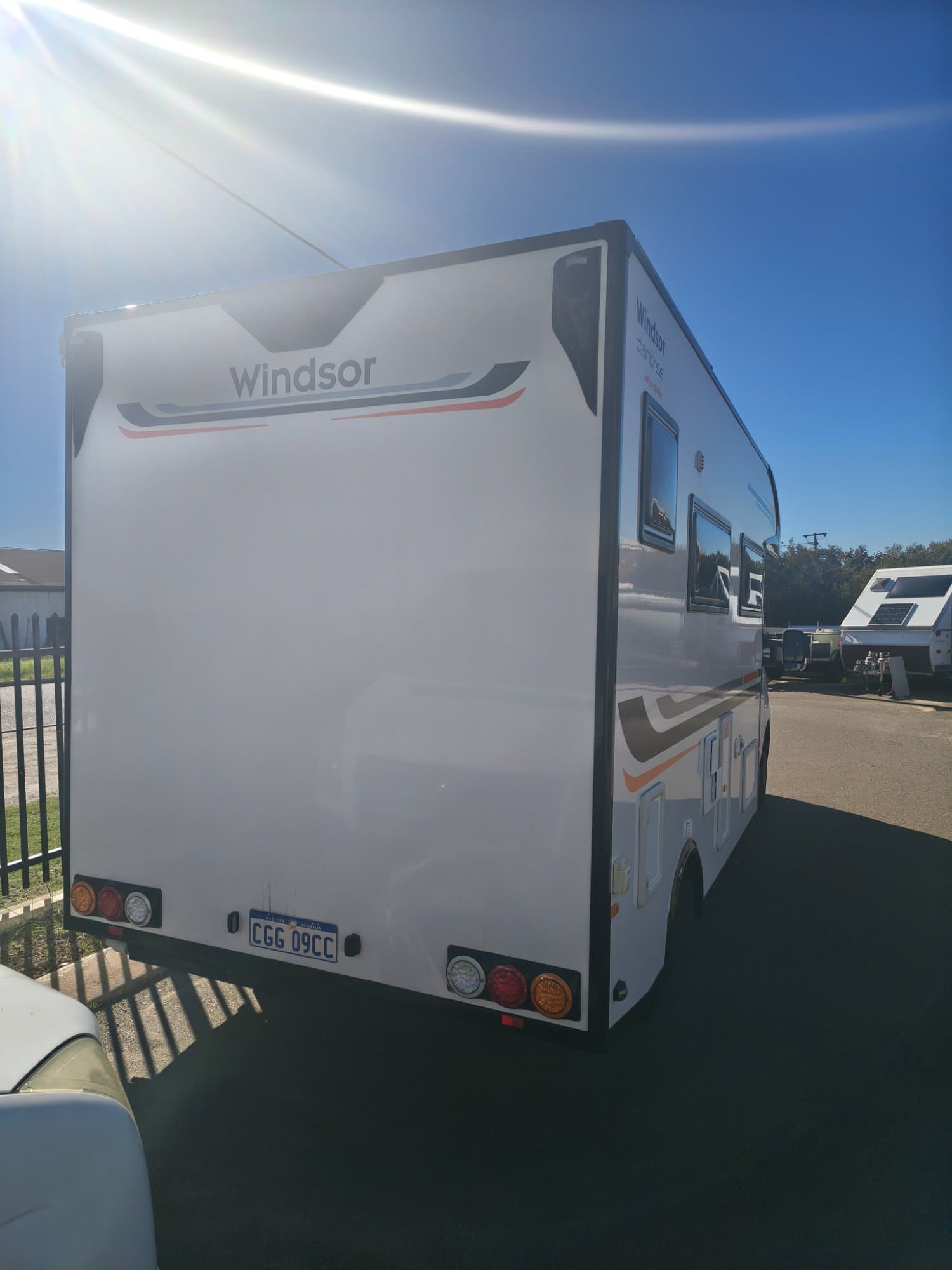 2021  Renault/Windsor Master Motorhome - Thumbnail 4