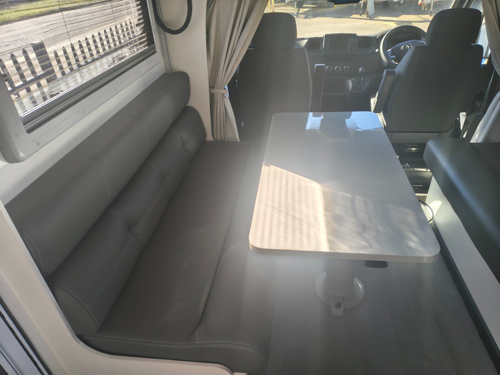 2021  Renault/Windsor Master Motorhome - Thumbnail 6