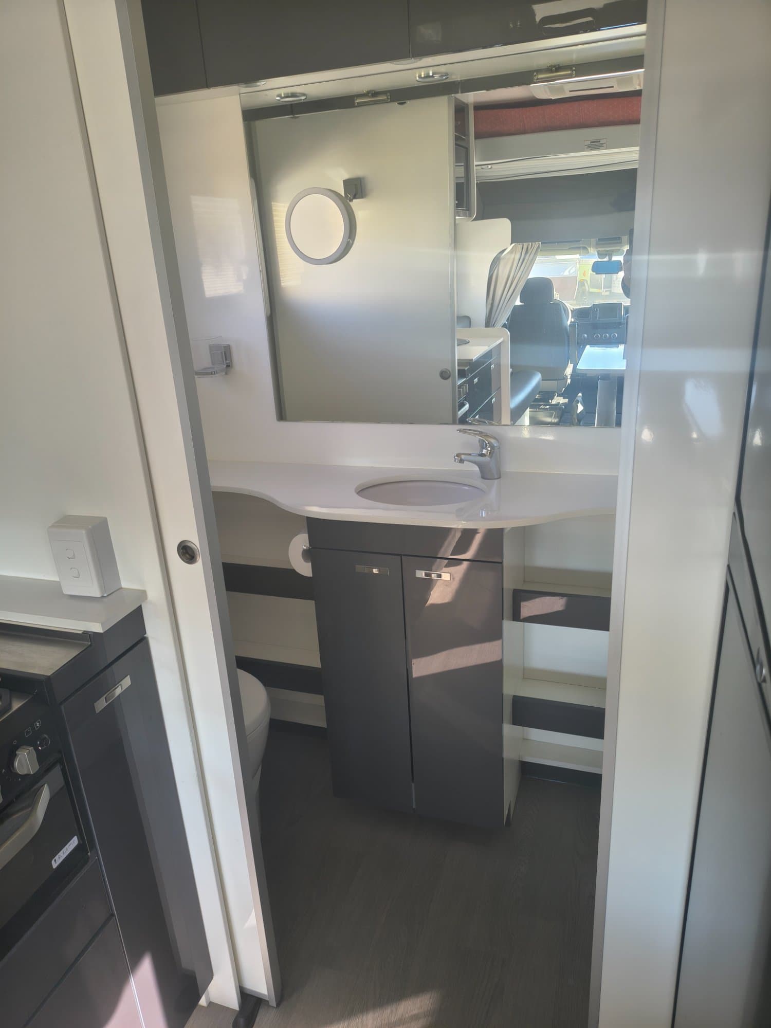 2021  Renault/Windsor Master Motorhome - Thumbnail 9