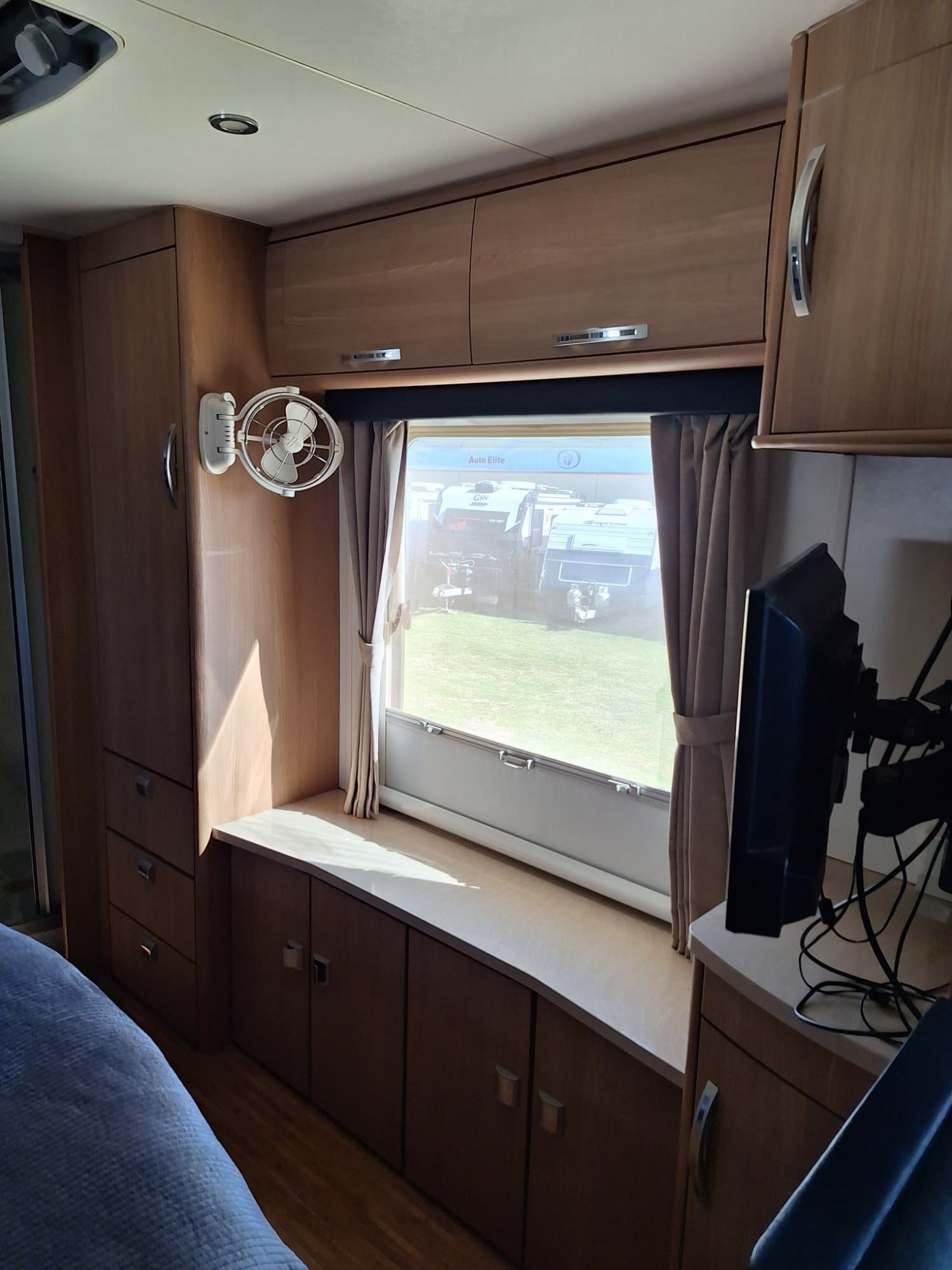 2013 Jayco Sterling Outback  - Thumbnail 12