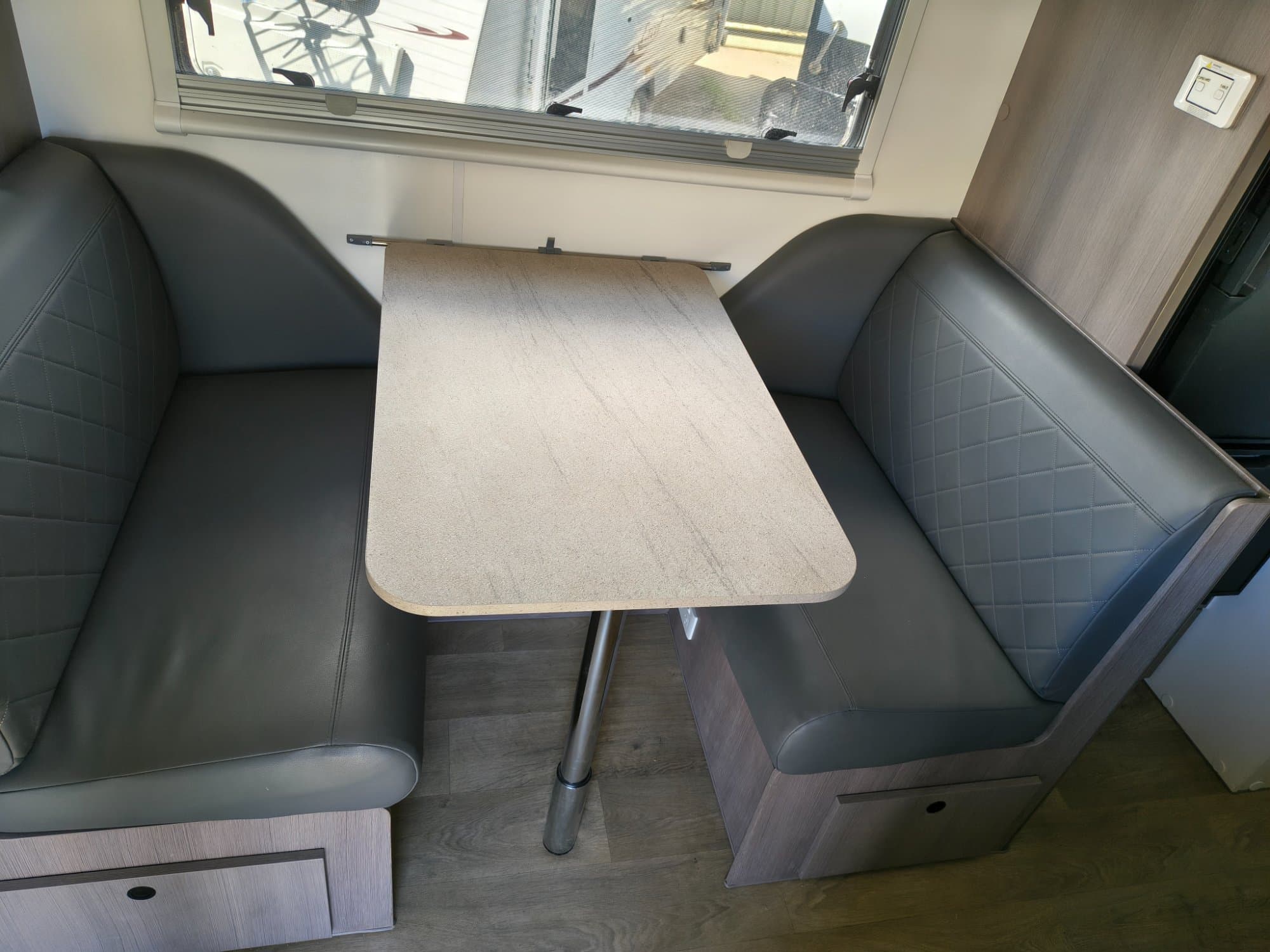 2023  JAYCO ALL TERRAIN FAMILY VAN 19'6" - Thumbnail 3