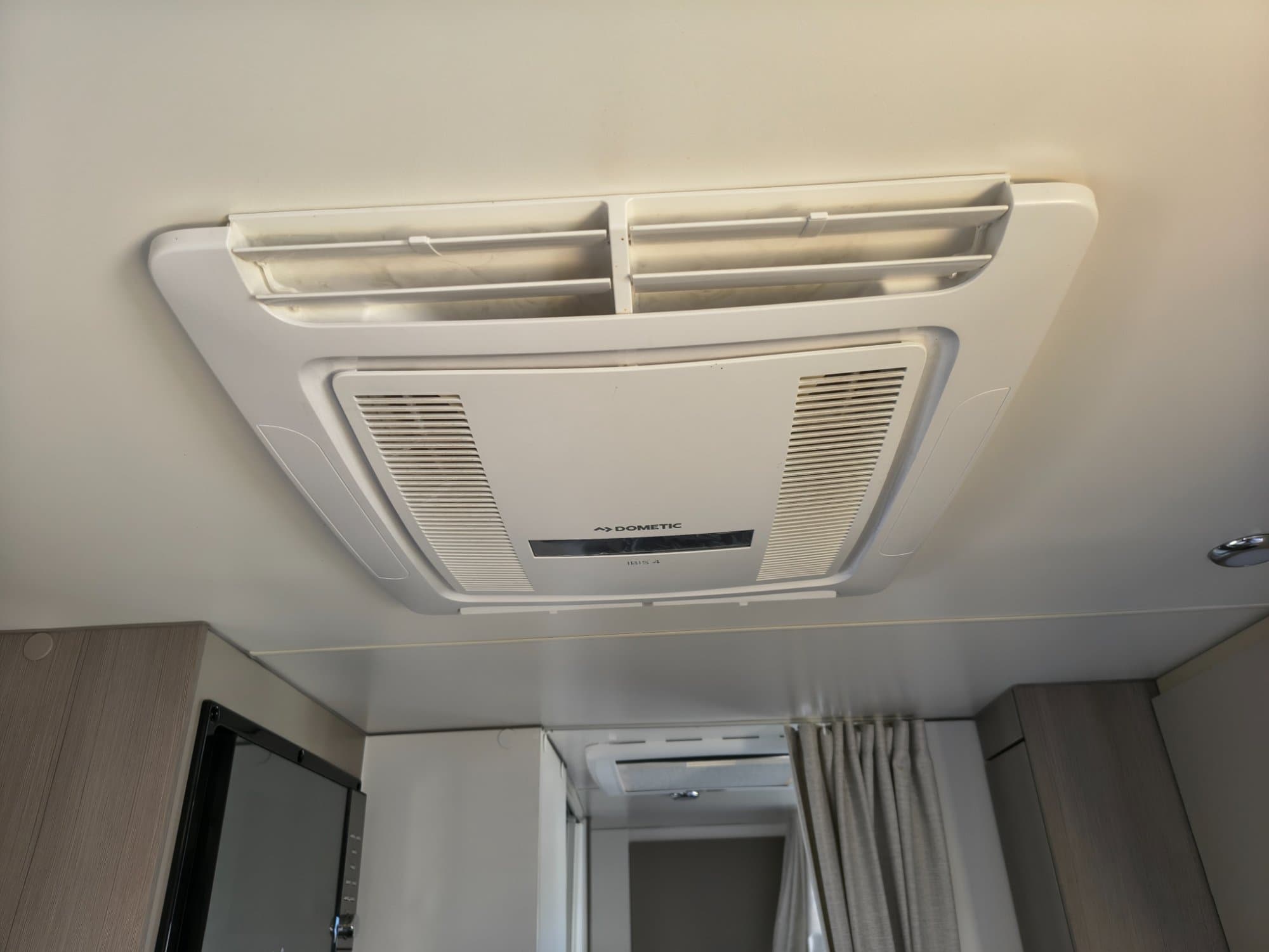2023  JAYCO ALL TERRAIN FAMILY VAN 19'6" - Thumbnail 11