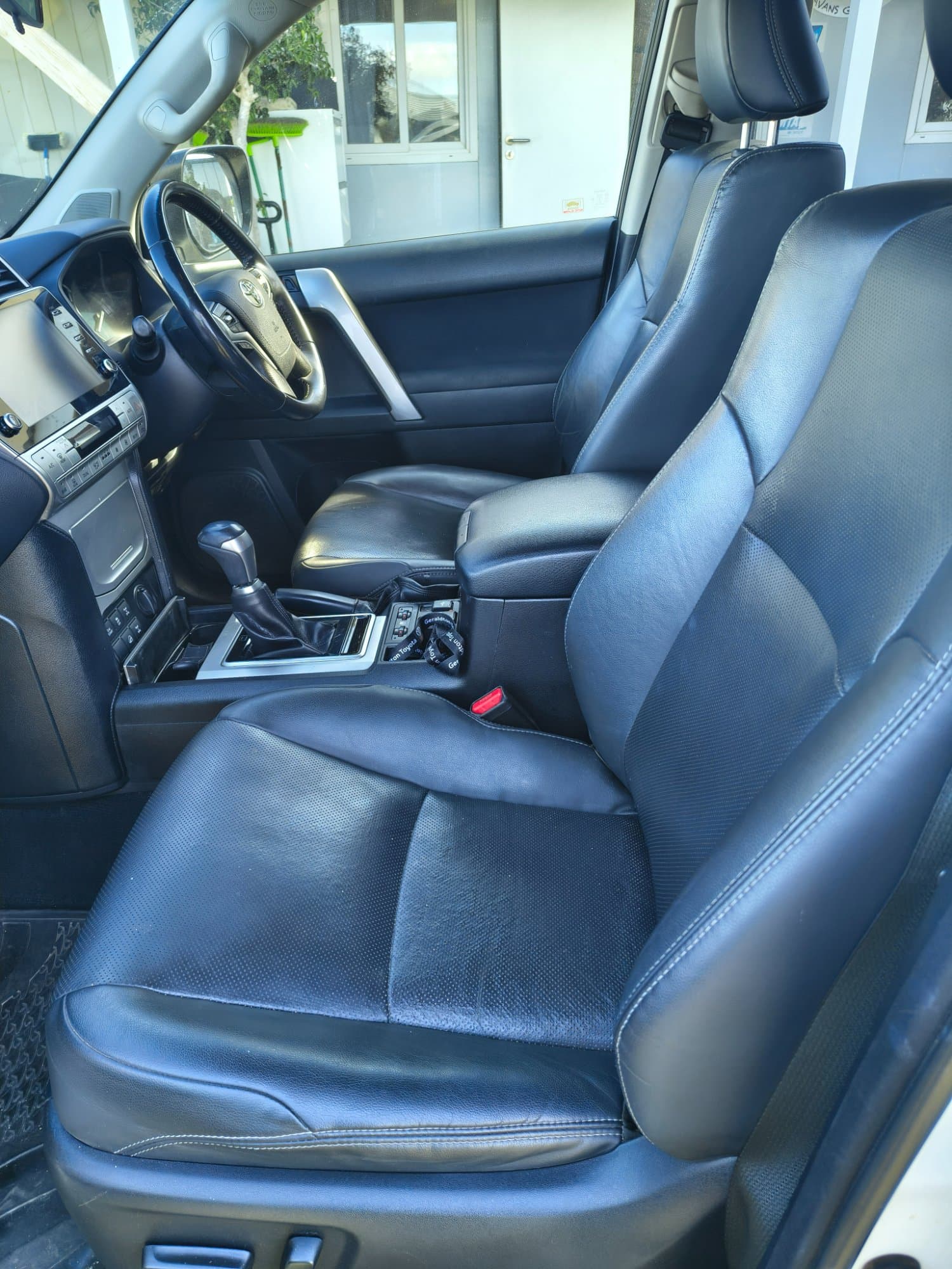 2022 Toyota Prado GXL - Thumbnail 6