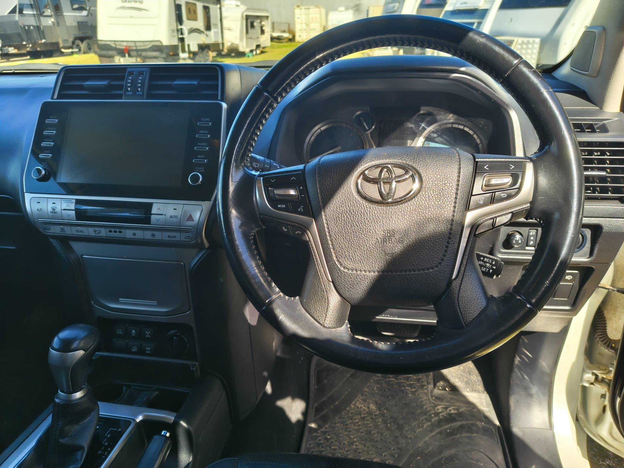 2022 Toyota Prado GXL - Thumbnail 8