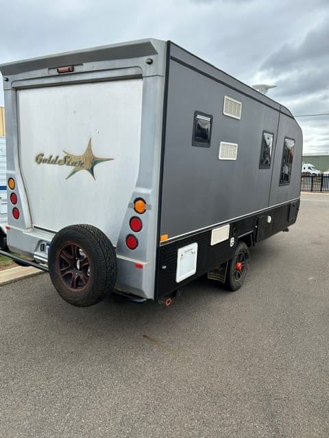 2017  GOLDSTAR   RV  CARAVAN  17.6 - Thumbnail 2