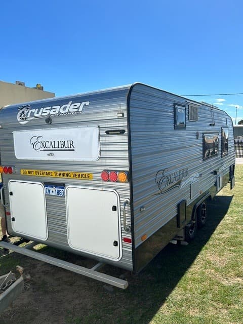 2014 CRUSADER EXCALIBUR  23' - Thumbnail 2