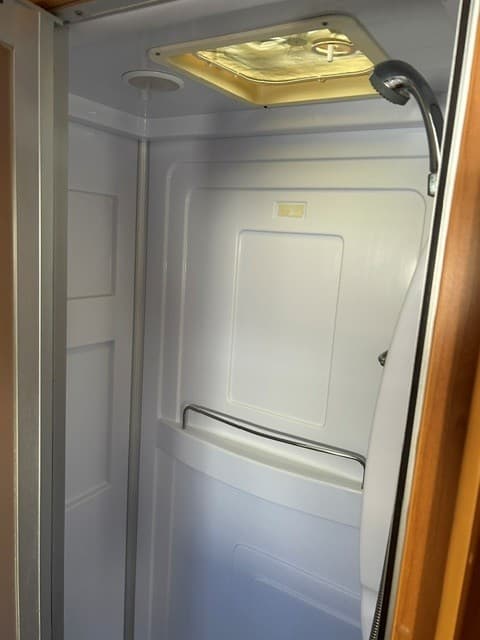 2013 Windsor Genesis 7115 23FT - Thumbnail 7
