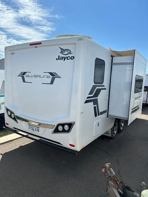 2017 JAYCO SILVERLINE TOURER    21.6FT - Thumbnail 2