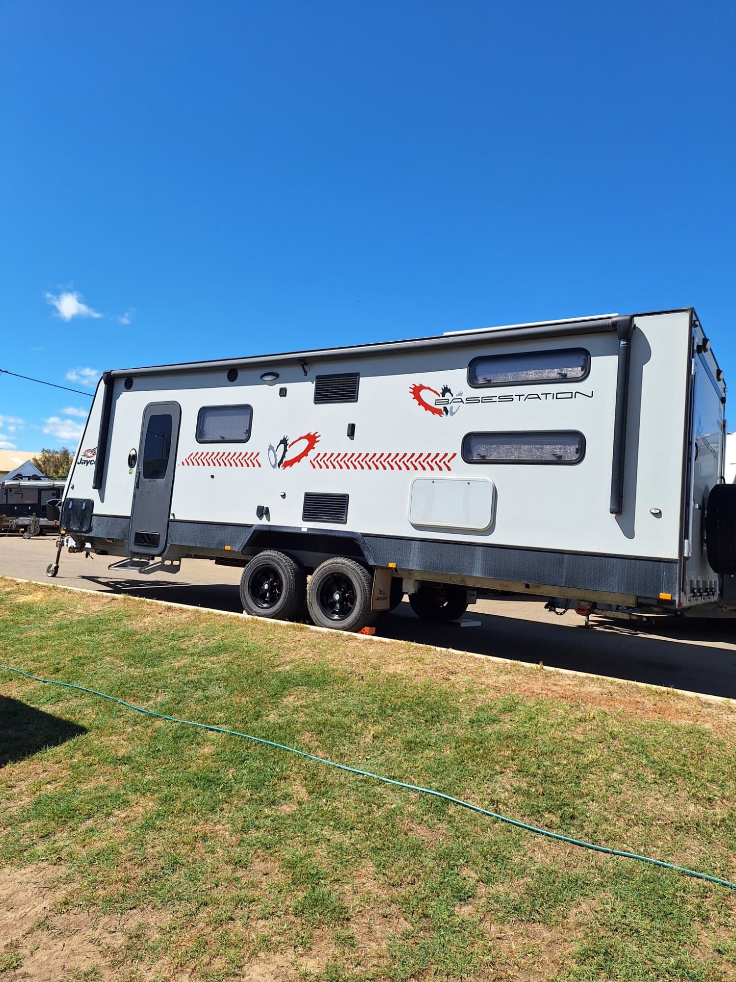 2023 JAYCO  BASE STATION  24FT - Thumbnail 2