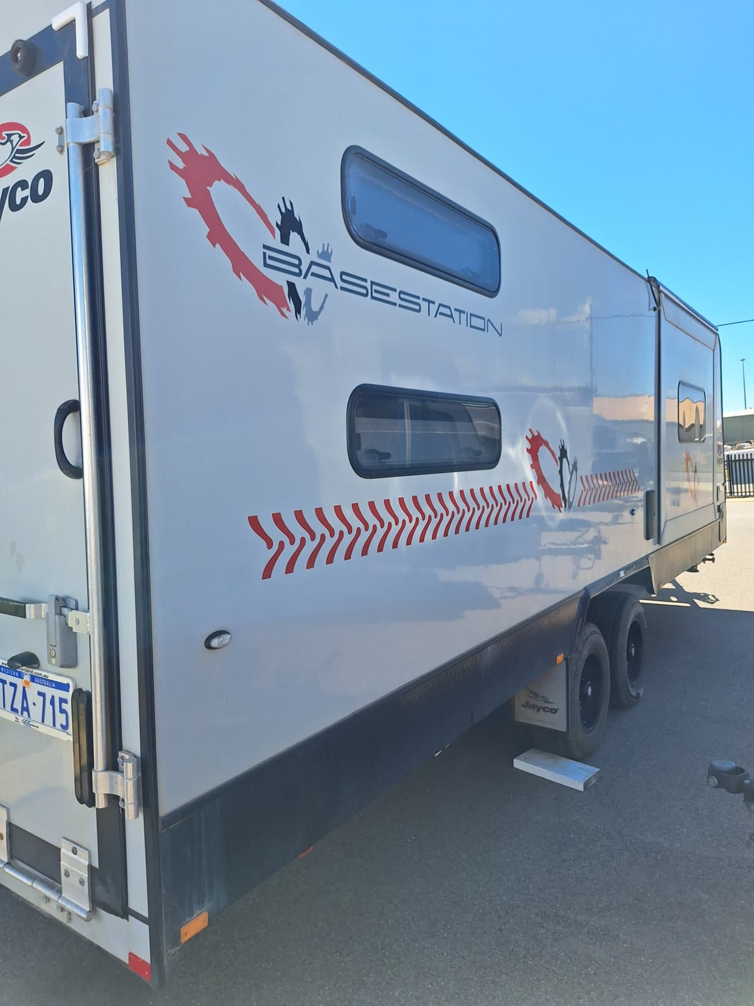 2023 JAYCO  BASE STATION  24FT - Thumbnail 4