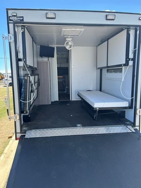 2023 JAYCO  BASE STATION  24FT - Thumbnail 5