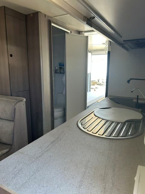 2023 JAYCO  BASE STATION  24FT - Thumbnail 7