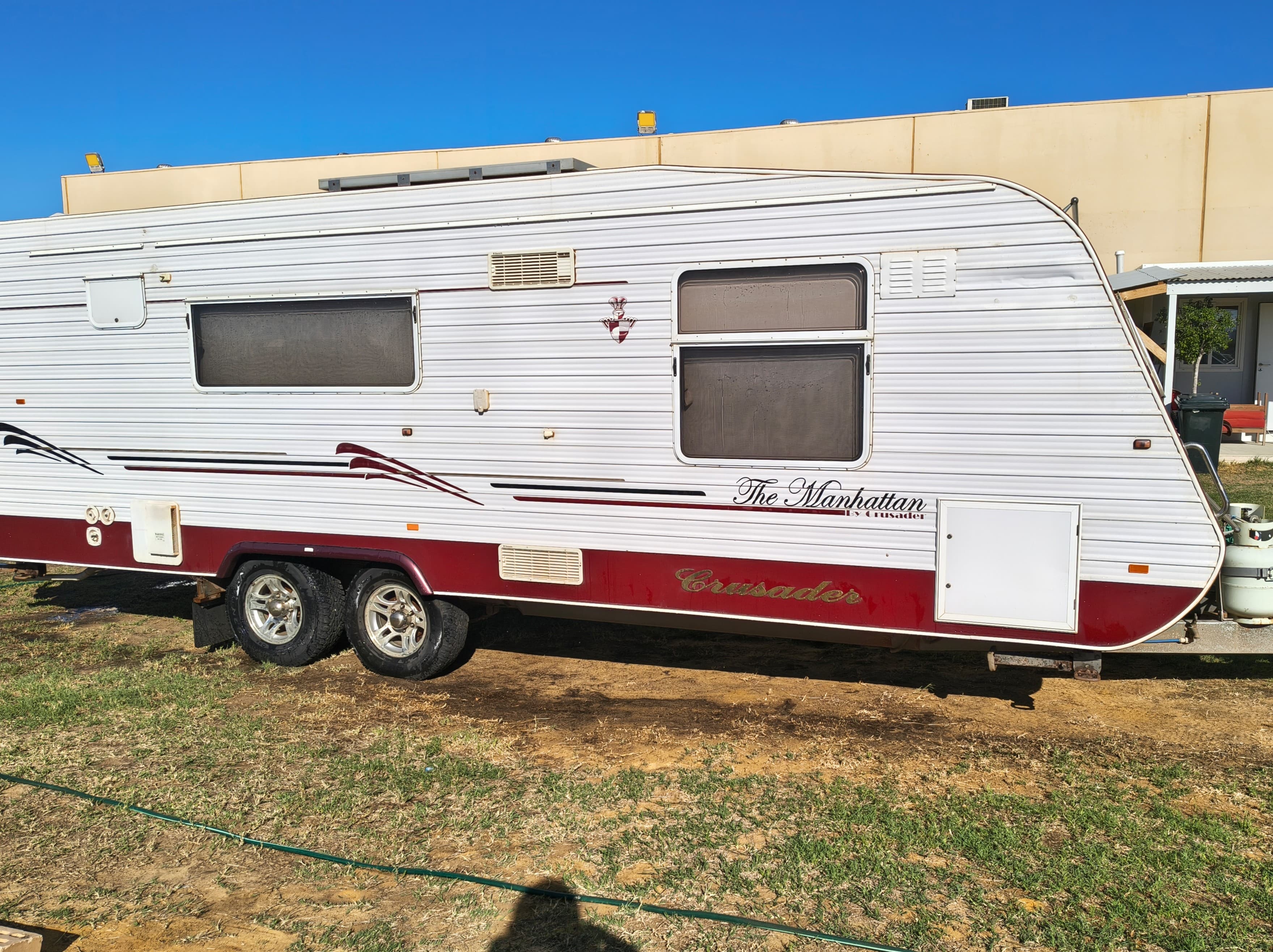 2009 Crusader Manhattan 23FT  - Thumbnail 2