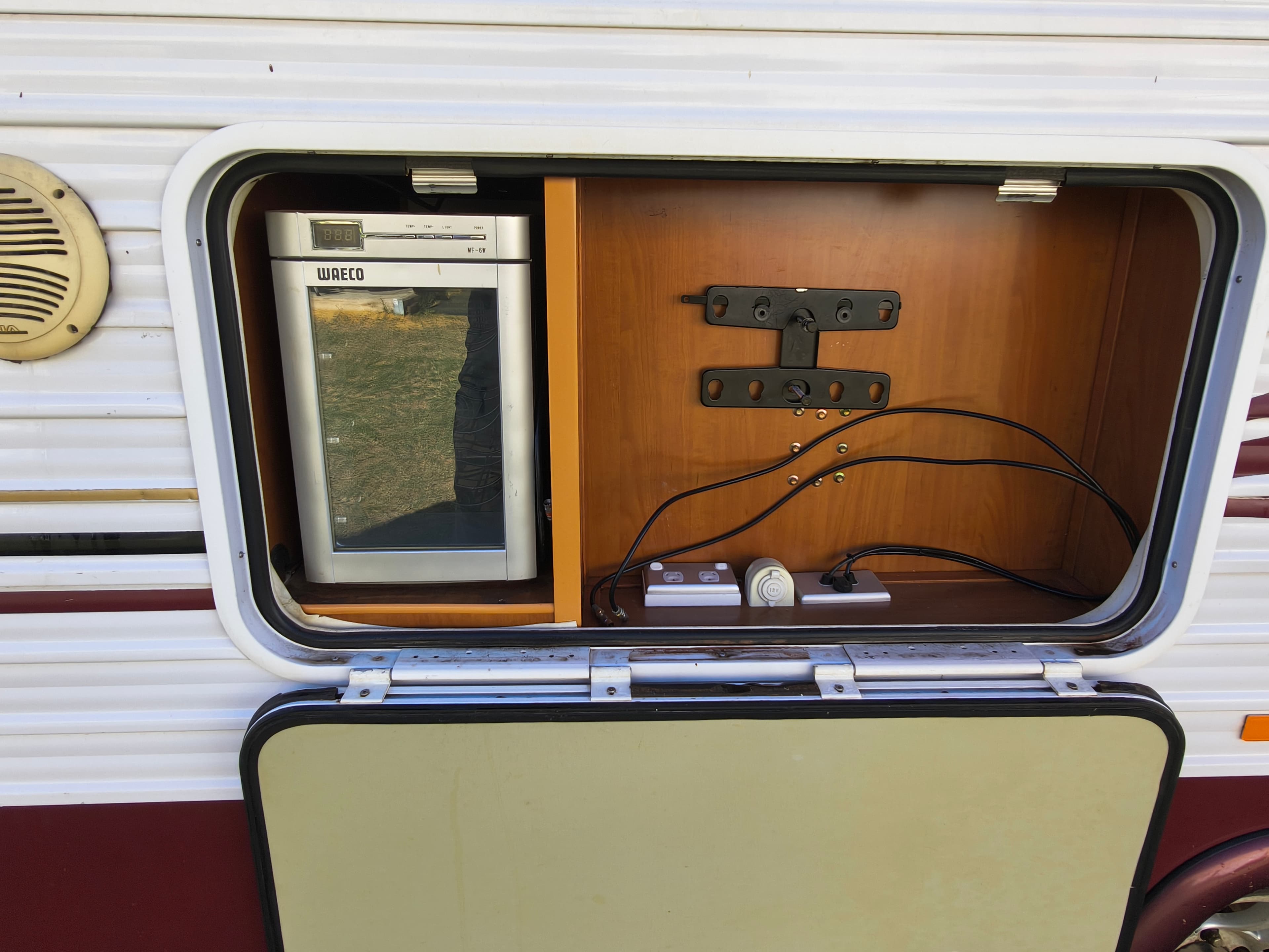 2009 Crusader Manhattan 23FT  - Thumbnail 13