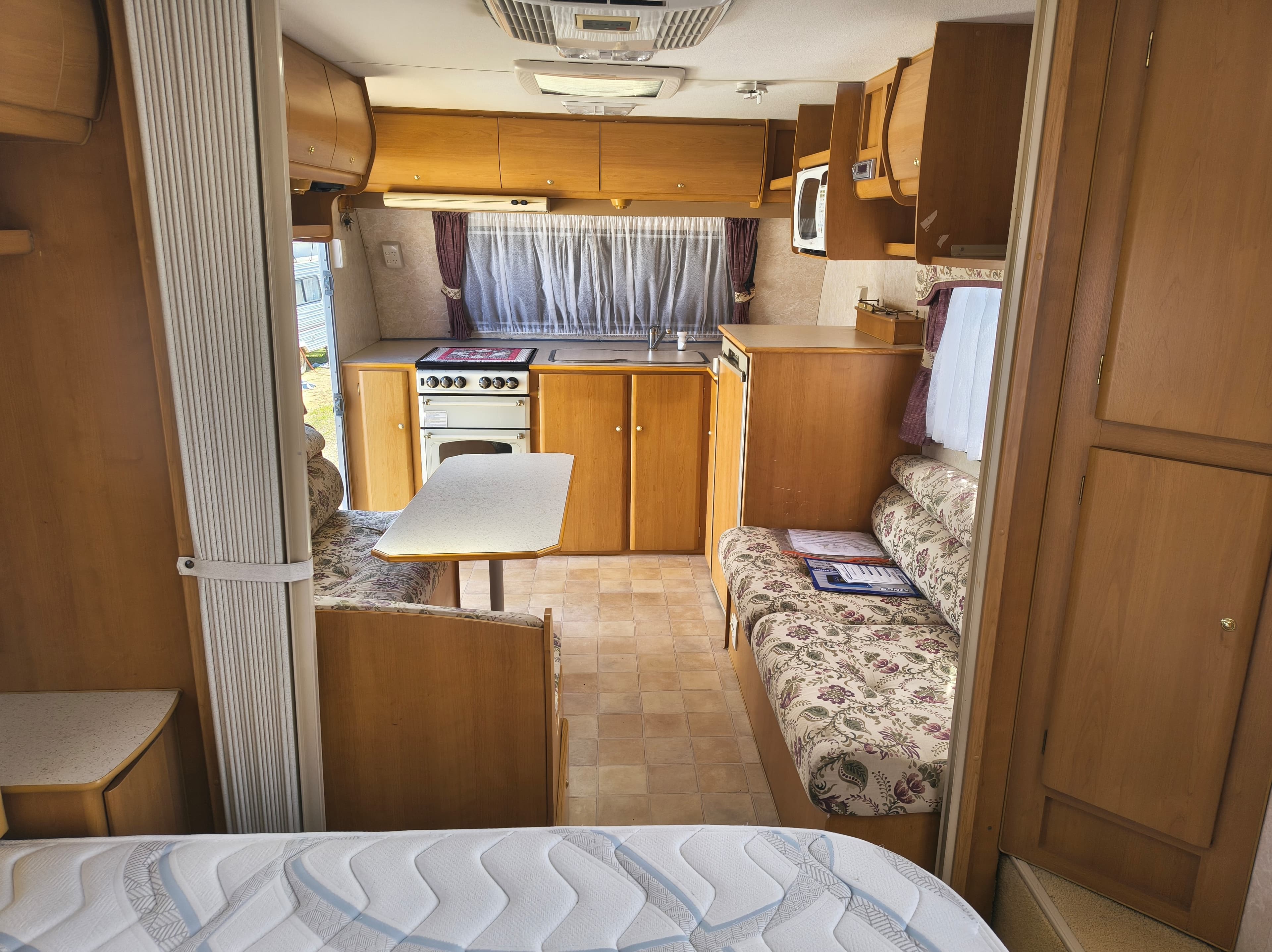 2004 JAYCO HERITAGE 22FT     - Thumbnail 5