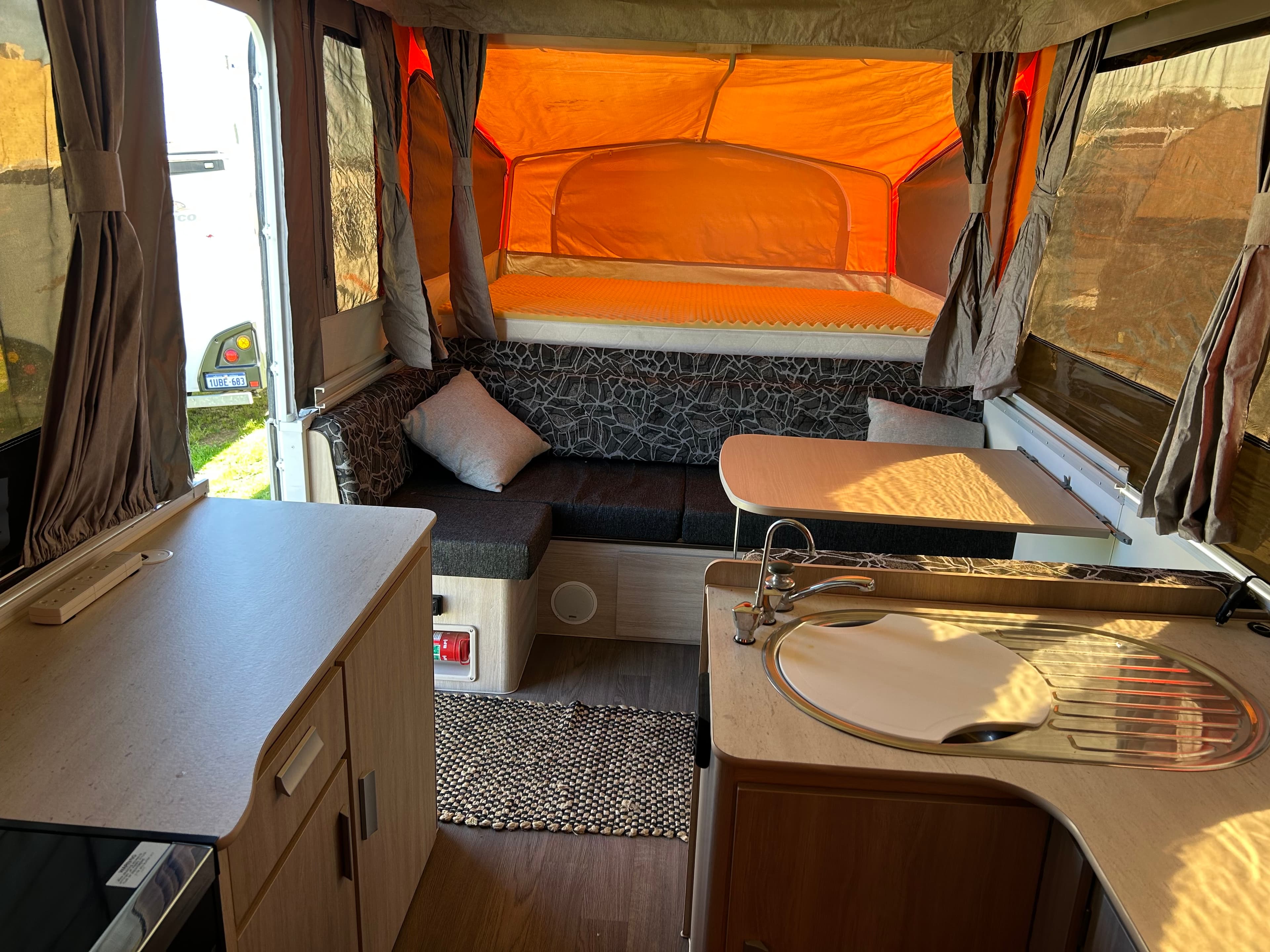 2017 Jayco Flamingo Camper 13FT - Thumbnail 4