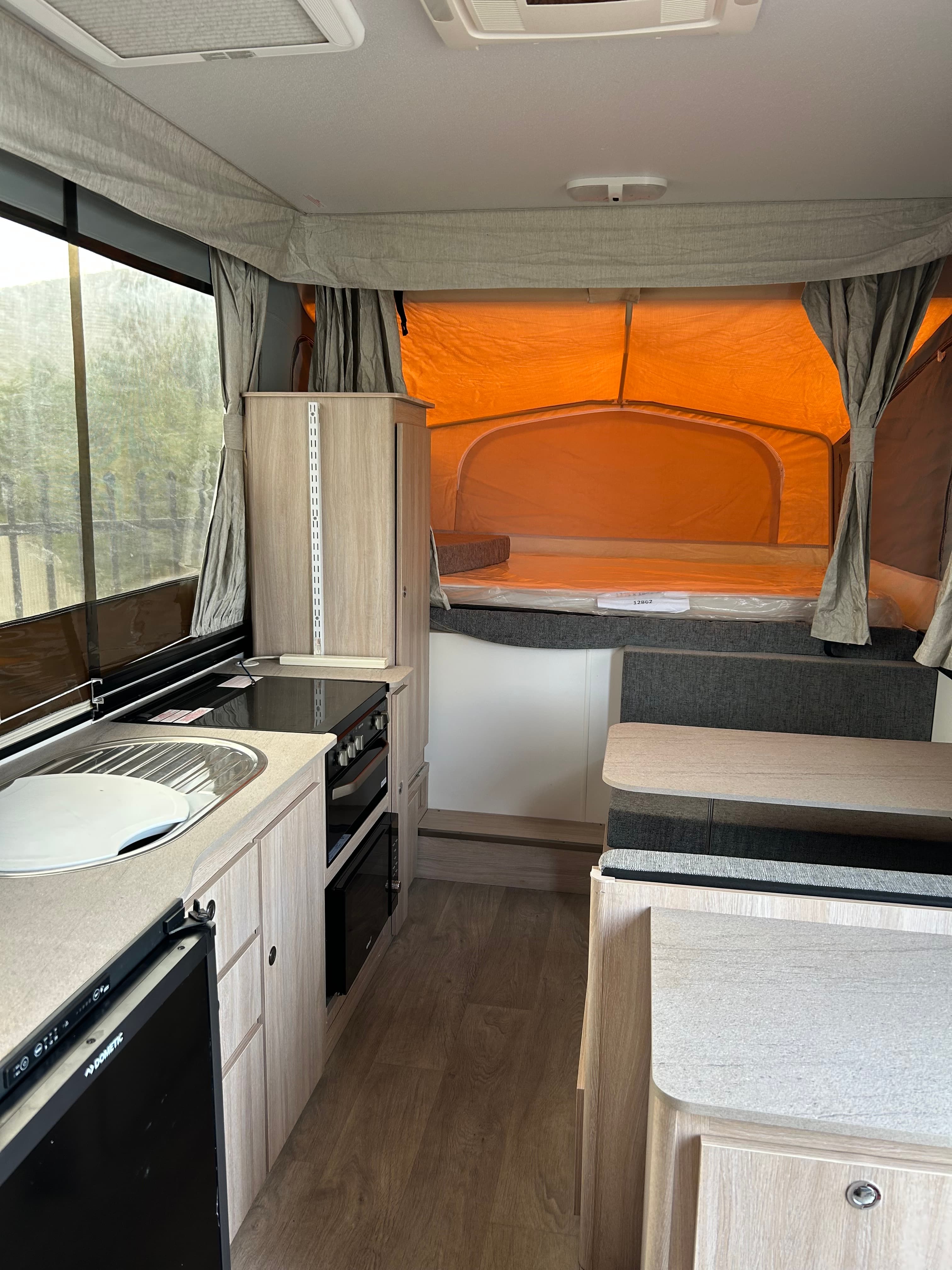 2021 Jayco Swan Wind Up Camper - Thumbnail 5