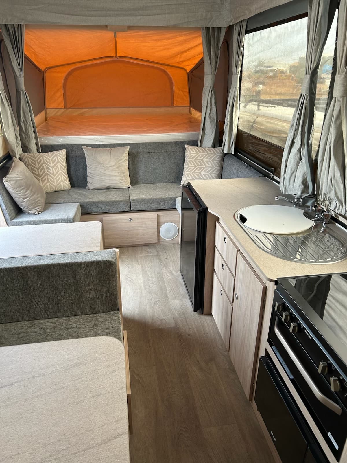 2021 Jayco Swan Wind Up Camper - Thumbnail 6
