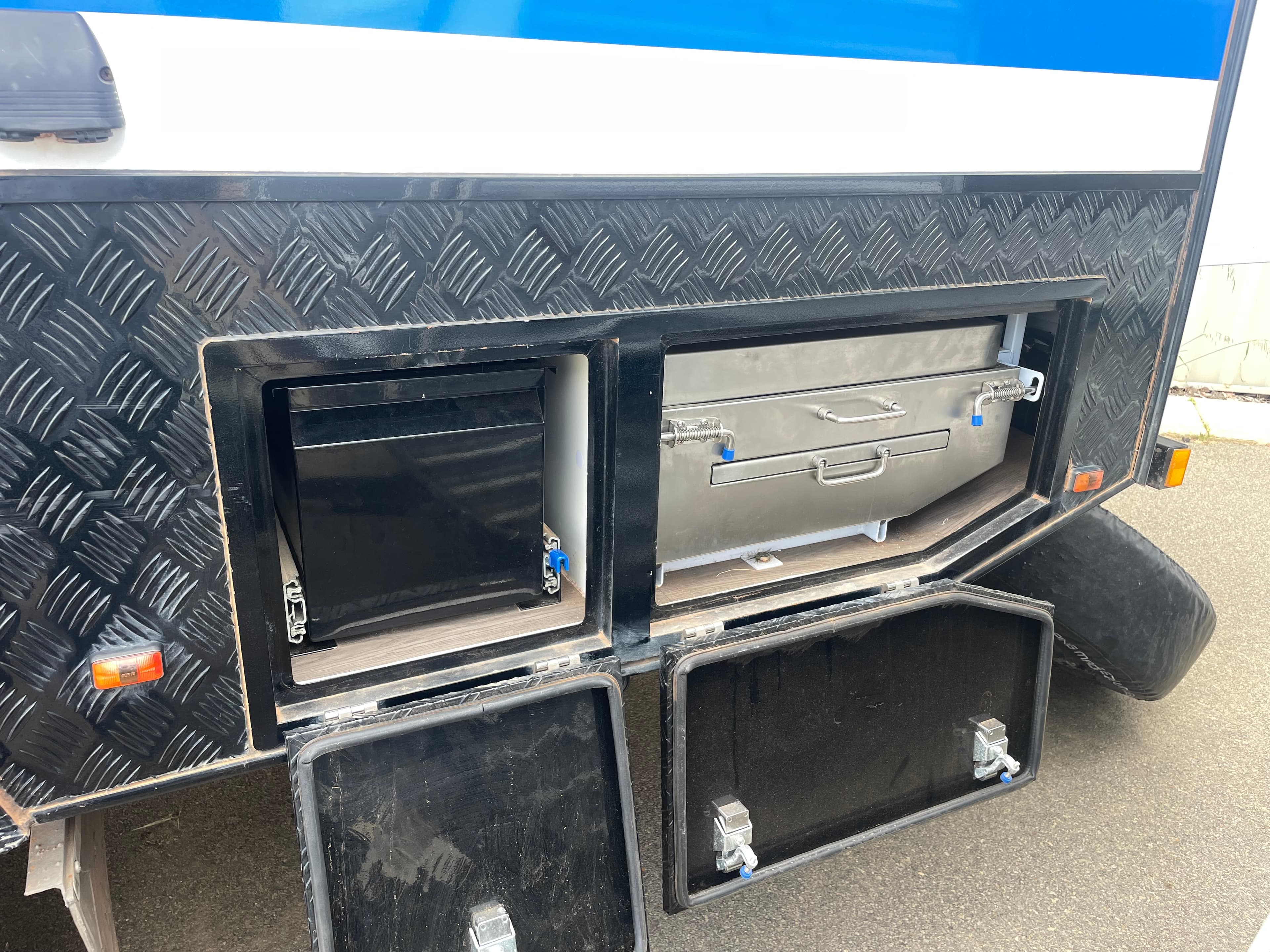 2020 Ezytrail Parkes 15 MK2 Off-Road Hybrid - Thumbnail 10